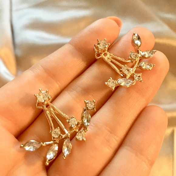 Leaflet Zirconia Branch Rose Gold Peekaboo Earring - Picture 5 of 6